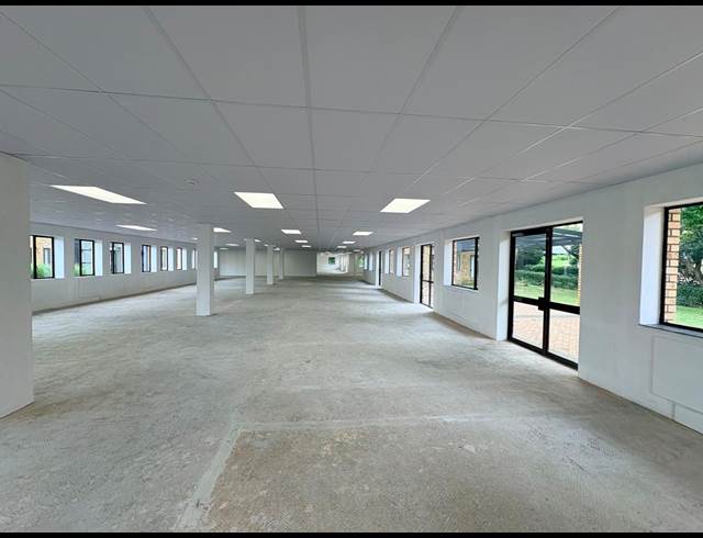 402M² OFFICE TO LET IN VORNA VALLEY