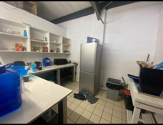 654M² WAREHOUSE TO LET IN MARCONI BEAM INDUSTRIA