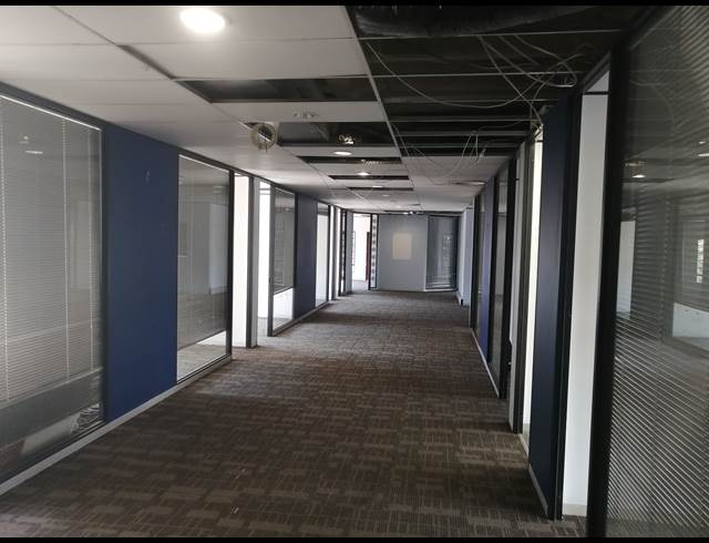 350M² OFFICE TO LET IN WESTVILLE