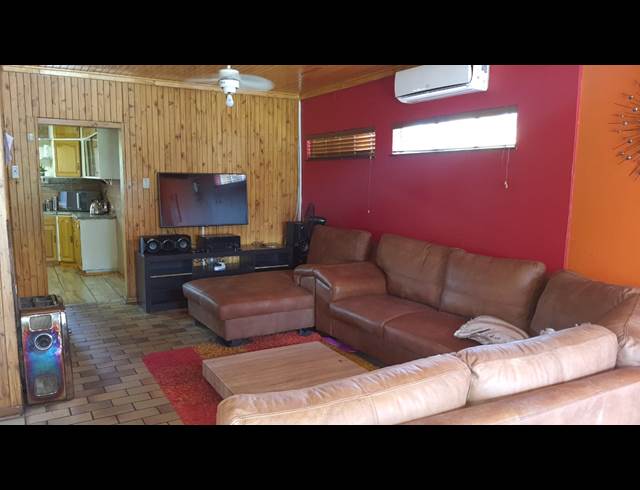 4 BEDROOM HOUSE TO LET IN VANDERBIJLPARK SW 5