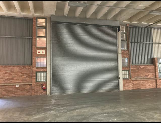 1,370M² WAREHOUSE TO LET IN WESTMEAD