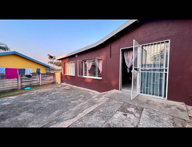 2 BEDROOM HOUSE TO LET IN SONHEUWEL