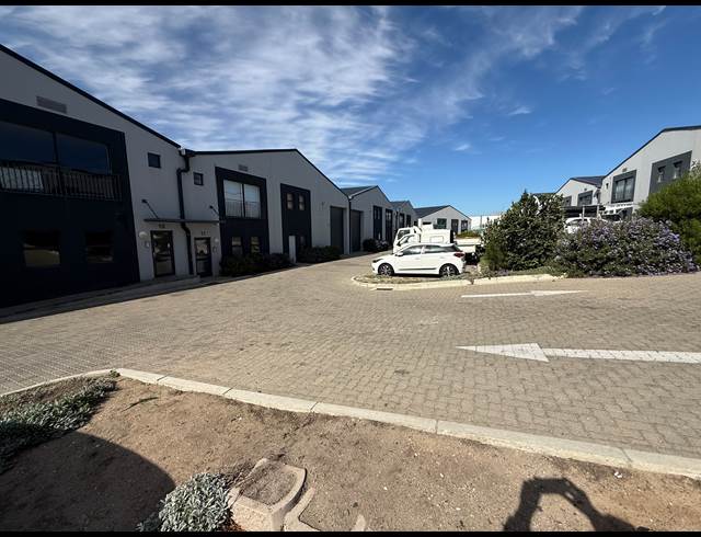 386M² WAREHOUSE TO LET IN RIVERGATE