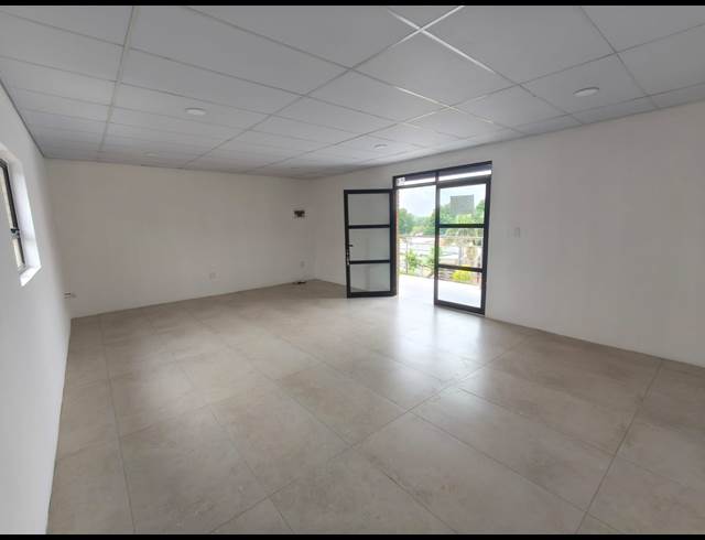 51M² OFFICE TO LET IN NORWOOD