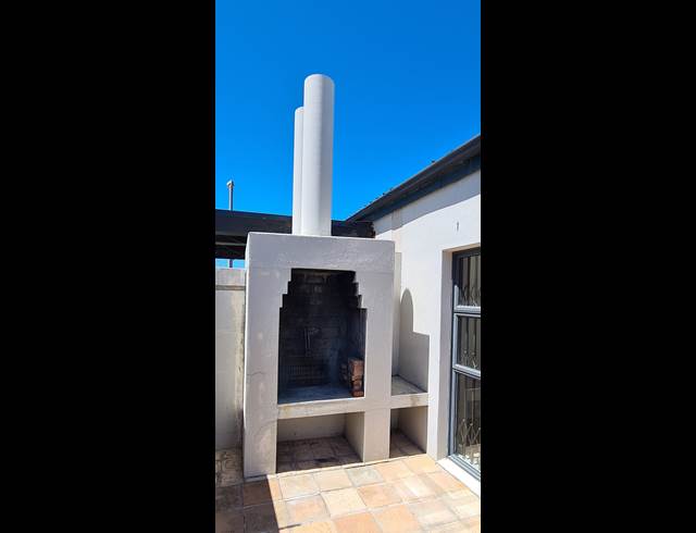 2 bed property to rent in MUIZENBERG