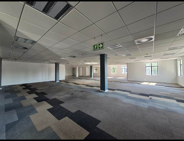 901M² OFFICE TO LET IN ILLOVO