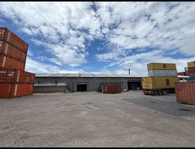 2,500M² WAREHOUSE TO LET IN CLAIRWOOD