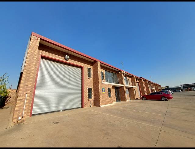 327M² WAREHOUSE TO LET IN CLAYVILLE