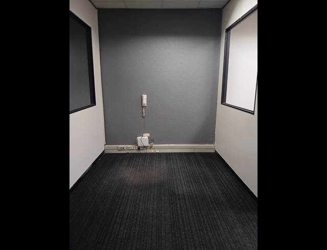 200M² OFFICE TO LET IN WESTVILLE
