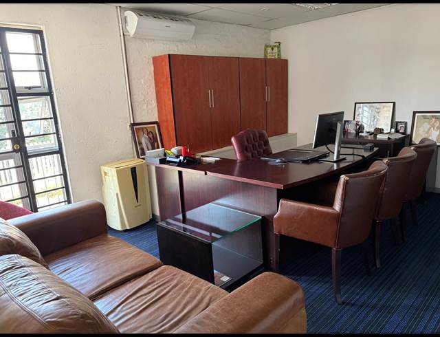 99M² WAREHOUSE TO LET IN CITY DEEP