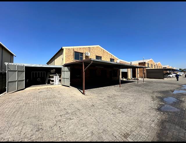 400M² FACTORY TO LET IN ANDERBOLT