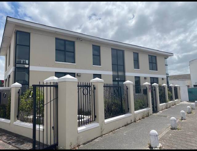 1,200M² WAREHOUSE TO LET IN ELFINDALE