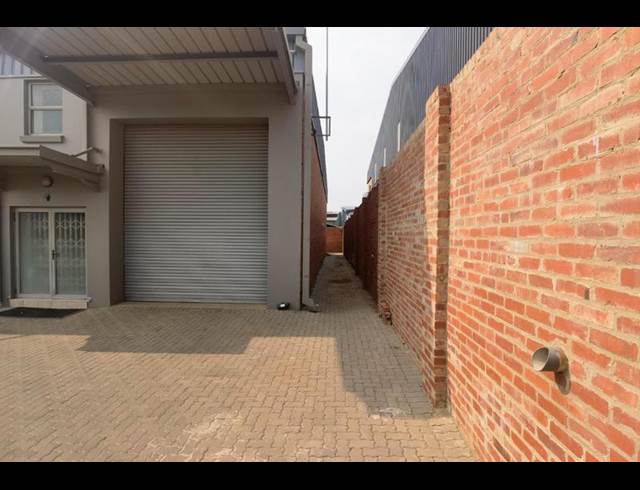 INDUSTRIAL PROPERTY TO RENT IN N4 GATEWAY INDUSTRIAL PARK