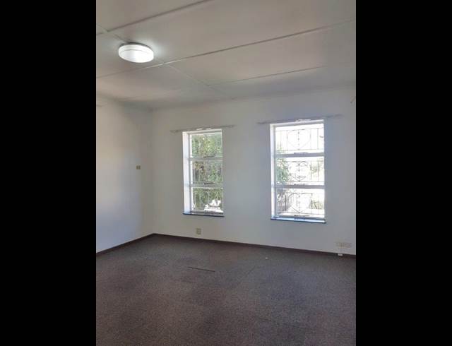 2 bed property to rent in WORCESTER CENTRAL