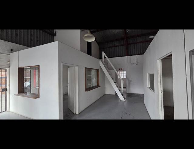 430M² WAREHOUSE TO LET IN VINTONIA