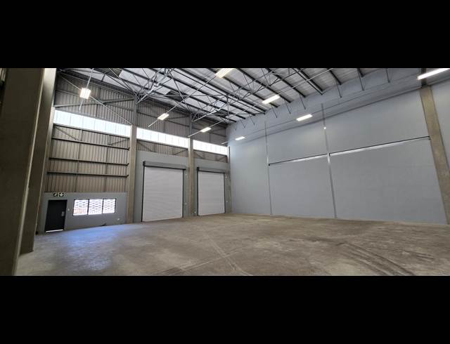 1,287M² WAREHOUSE TO LET IN LANSERIA