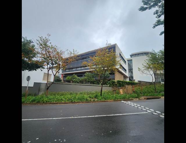 370M² OFFICE TO LET IN UMHLANGA RIDGE