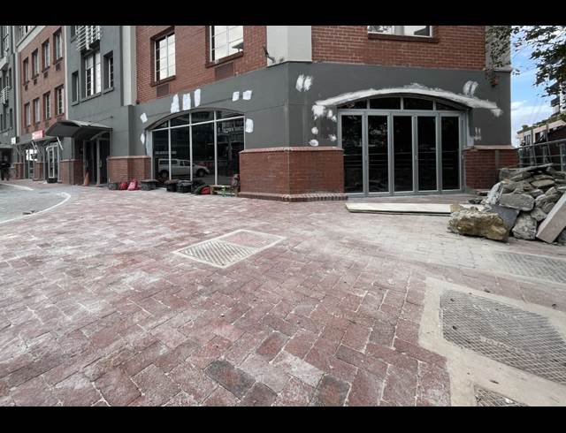 176M² RETAIL TO LET IN GREEN POINT