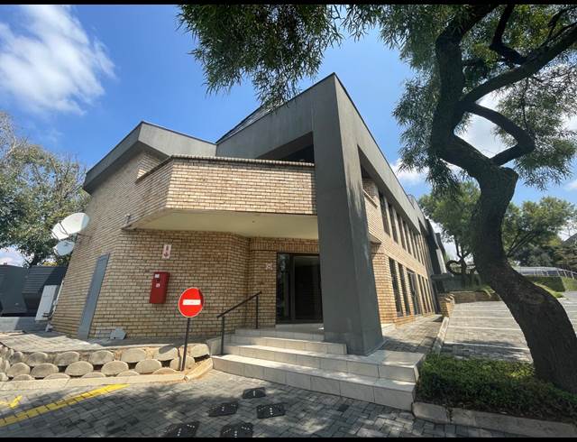 263M² OFFICE TO LET IN HURLINGHAM