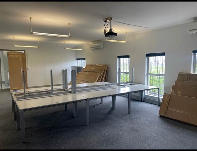 236M² OFFICE TO LET IN BROOKLYN