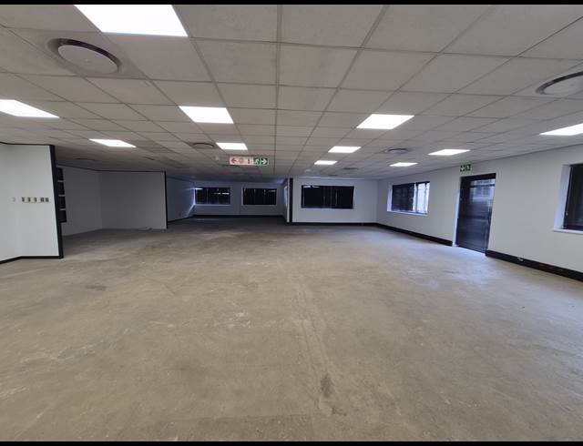 326M² OFFICE TO LET IN SANDTON CENTRAL