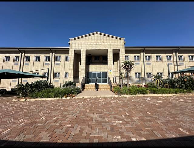 2,000M² OFFICE TO LET IN MEADOWDALE