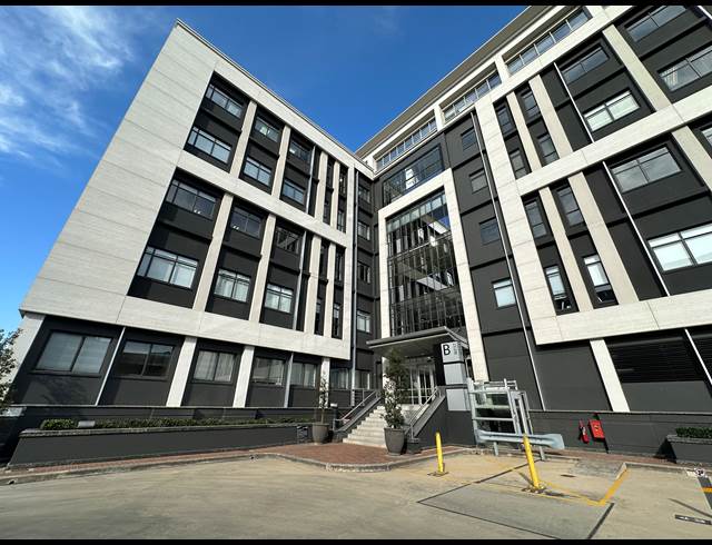 325M² OFFICE TO LET IN SANDTON CENTRAL