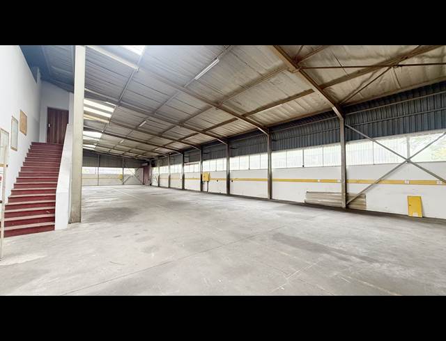 625M² WAREHOUSE TO LET IN MEADOWDALE