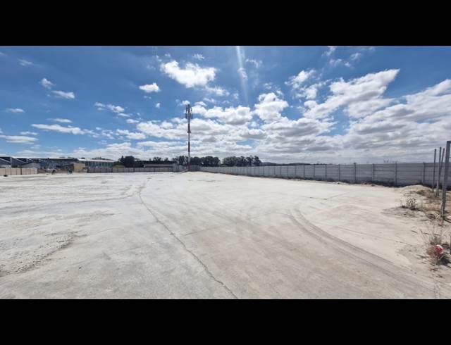 4,972M² INDUSTRIAL YARD TO LET IN ATLANTIS INDUSTRIAL