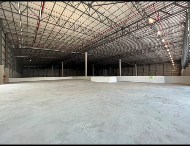 17,600M² WAREHOUSE TO LET IN PAROW INDUSTRIAL