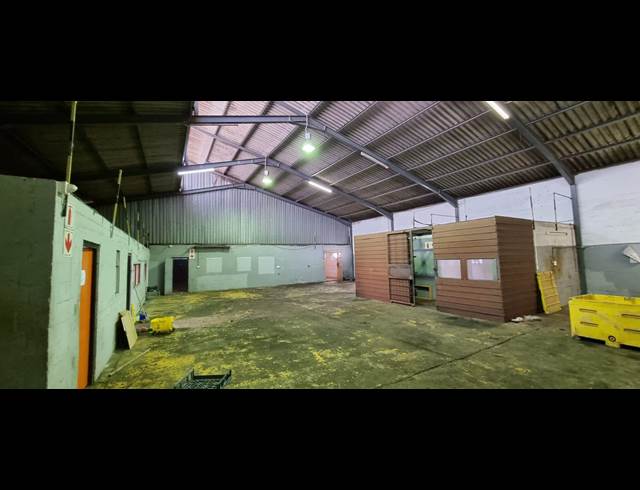 500M² WORKSHOP TO LET IN AIRPORT INDUSTRIA
