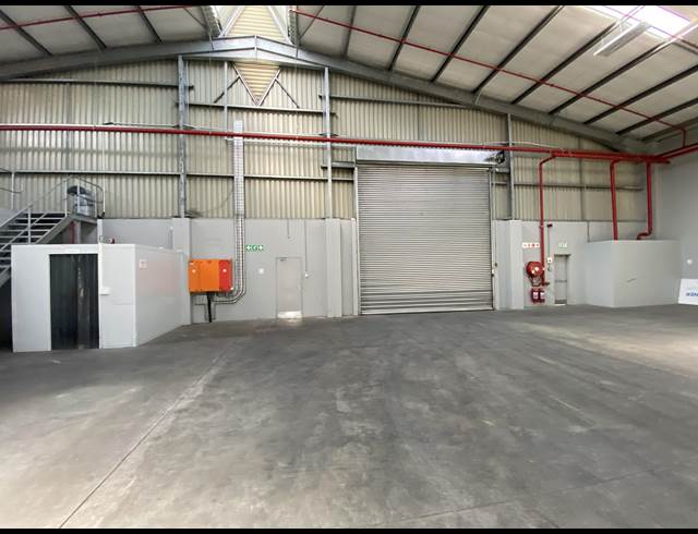 4,883M² WAREHOUSE TO LET IN EPPING INDUSTRIAL