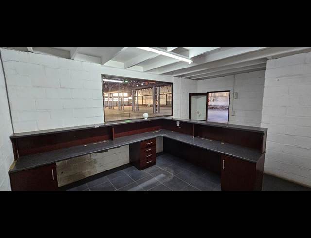1,474M² WAREHOUSE TO LET IN PAARL CENTRAL
