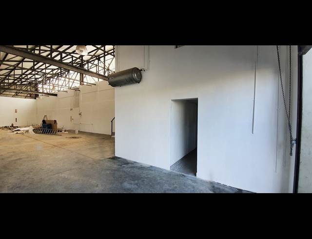 300M² WAREHOUSE TO LET IN SEBENZA
