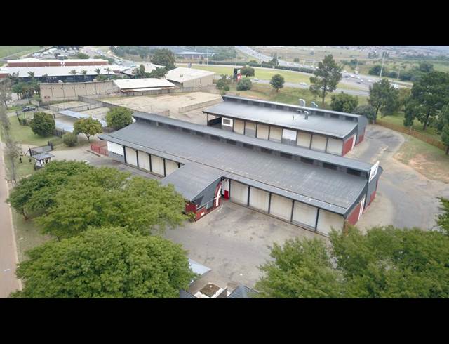 3,069M² WAREHOUSE TO LET IN LOUWLARDIA