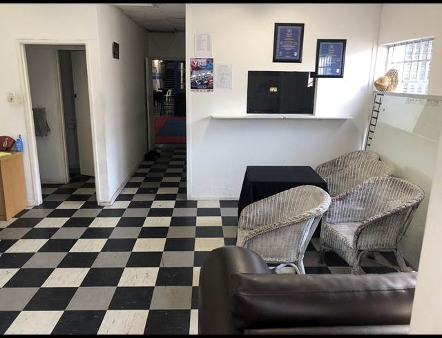 380M² MINI FACTORY TO LET IN OTTERY