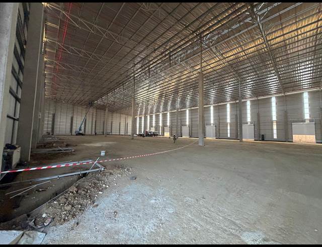 11,443M² WAREHOUSE TO LET IN HALFWAY HOUSE