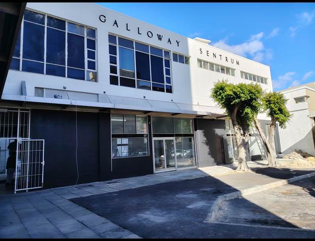 131M² BUSINESS CENTRE TO LET IN STRAND CENTRAL