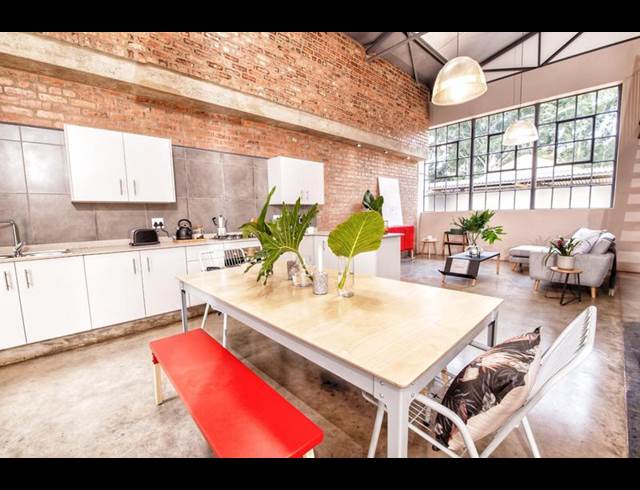 2 BEDROOM PROPERTY TO RENT IN BRAAMFONTEIN