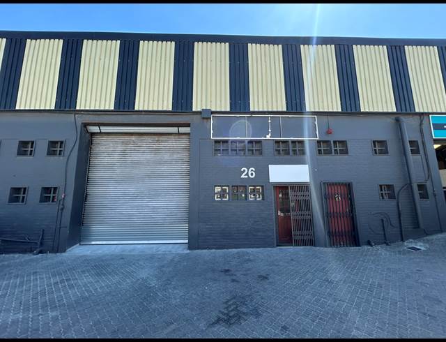 360M² WAREHOUSE TO LET IN EPPING INDUSTRIAL