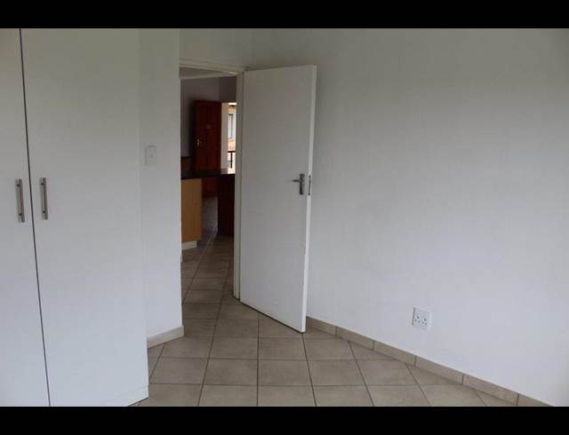 2 BEDROOM PROPERTY TO RENT IN LA HOFF