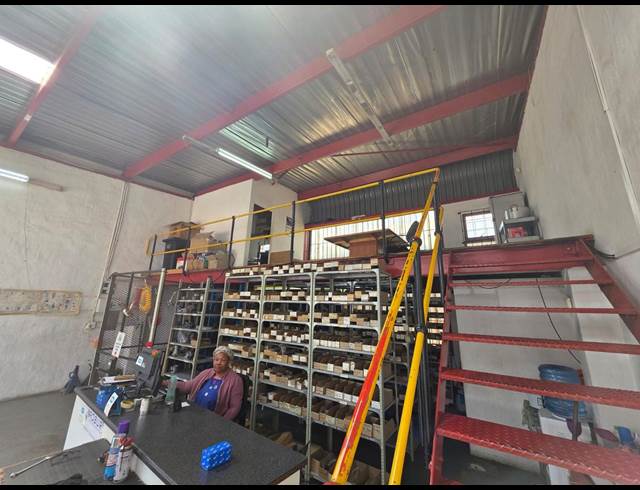 130M² WAREHOUSE TO LET IN ALRODE SOUTH