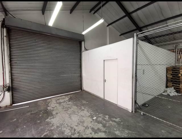 840M² WAREHOUSE RENTED IN NDABENI