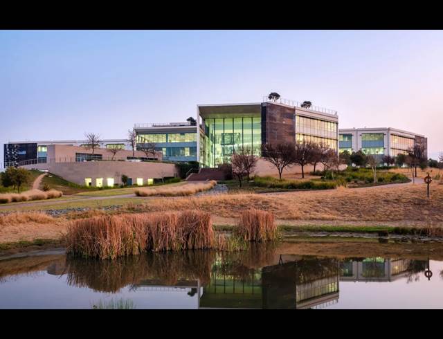 2,700M² OFFICE TO LET IN WATERFALL