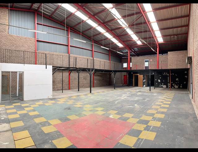 578M² WAREHOUSE RENTED IN STRIJDOMPARK