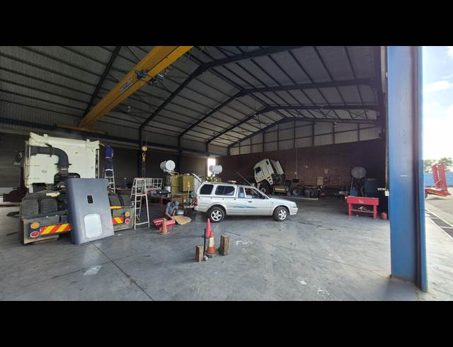 1,500M² FACTORY TO LET IN MOREHILL