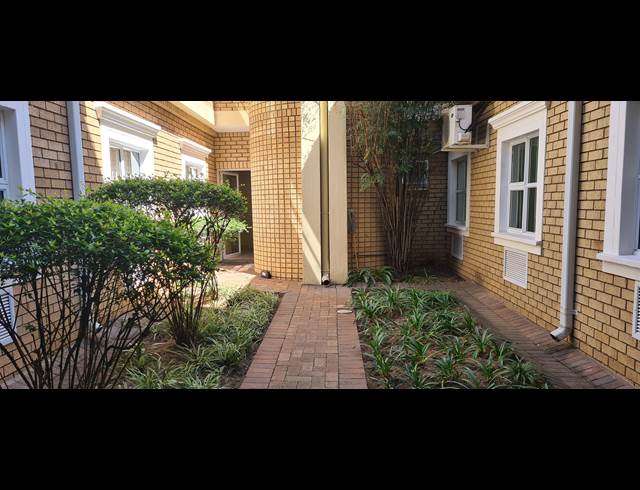 1,430M² OFFICE TO LET IN NELSPRUIT CENTRAL