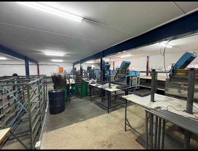 678M² WAREHOUSE TO LET IN CROWN