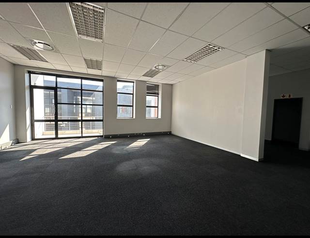 154.50M² OFFICE TO LET IN ECO PARK ESTATE
