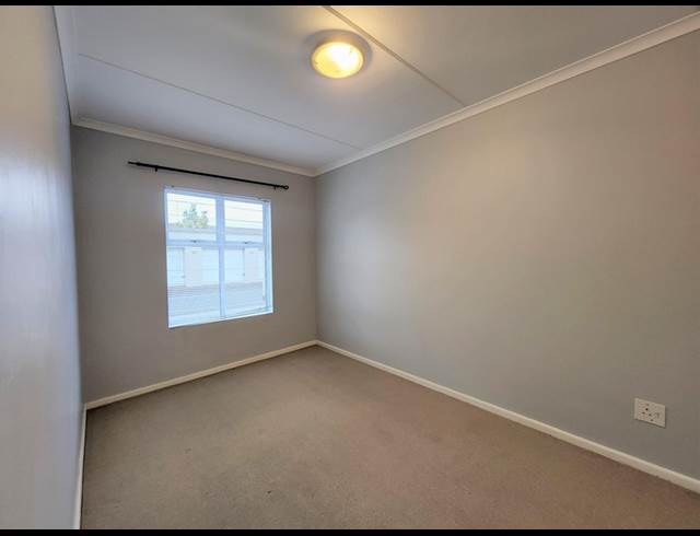 2 bed property to rent in STRAND